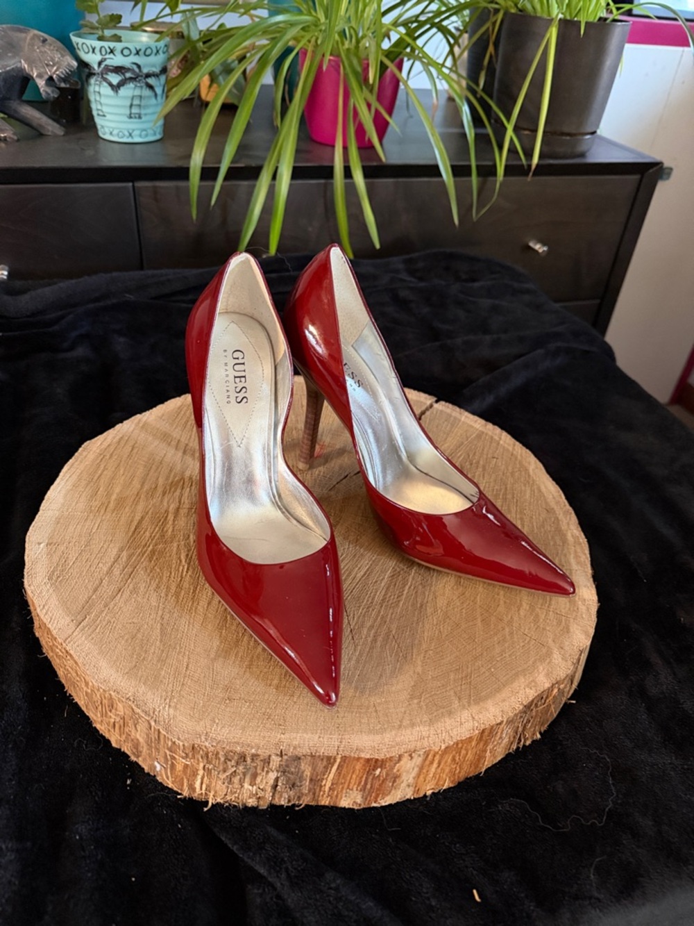 GUESS Red Patent Pointed-Toe Stiletto Pumps - Picture 3 of 7